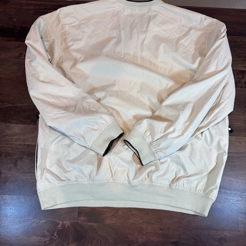 Izod XFG Off-White V-Neck Windbreaker, Zip Pockets,‎ Size XL